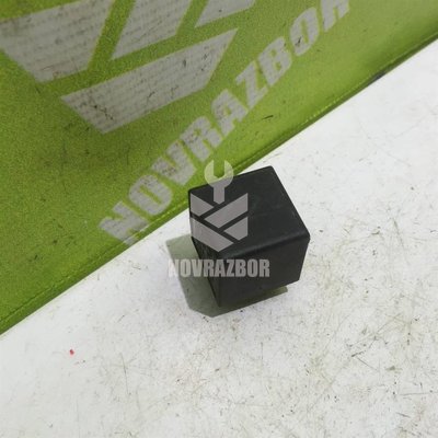 Реле VW Passat B5+ 00-05 Реле VW Passat B5+ 00-05