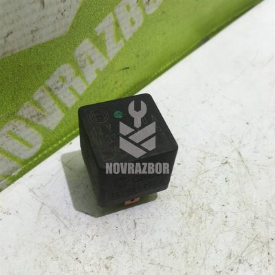 Реле VW Passat B5+ 00-05