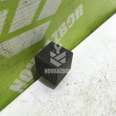 Реле VW Passat B5+ 00-05 Реле VW Passat B5+ 00-05