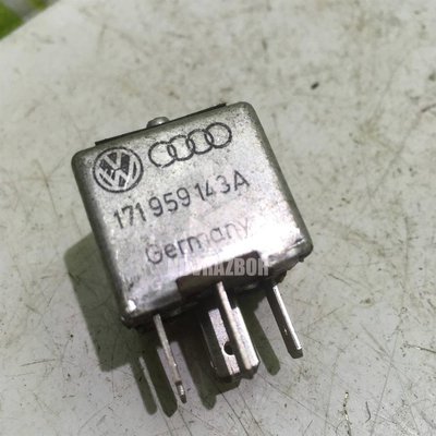 Реле Audi 100 200 (44) 83-91 Реле Audi 100 200 (44) 83-91