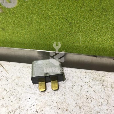 Предохранитель Audi 100 C4 91-94 Предохранитель Audi 100 C4 91-94