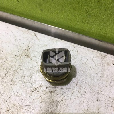 Датчик включения вентилятора VW Golf 2 Jetta 2 83-92 Датчик включения вентилятора VW Golf 2 Jetta 2 83-92