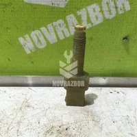 Датчик включения стопсигнала Audi 80  90  B3  86-91